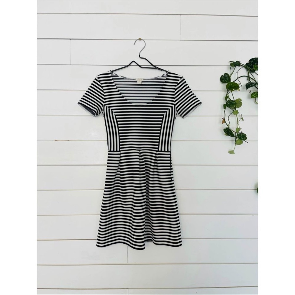 J. Crew pleated striped dress size 00